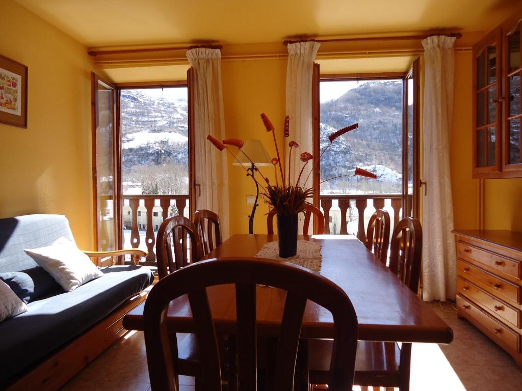 Apartaments La Llucana Barruera Oda fotoğraf