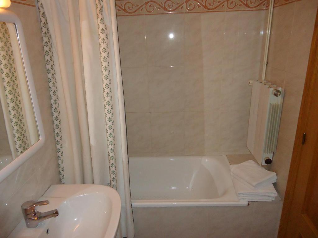 Apartaments La Llucana Barruera Oda fotoğraf