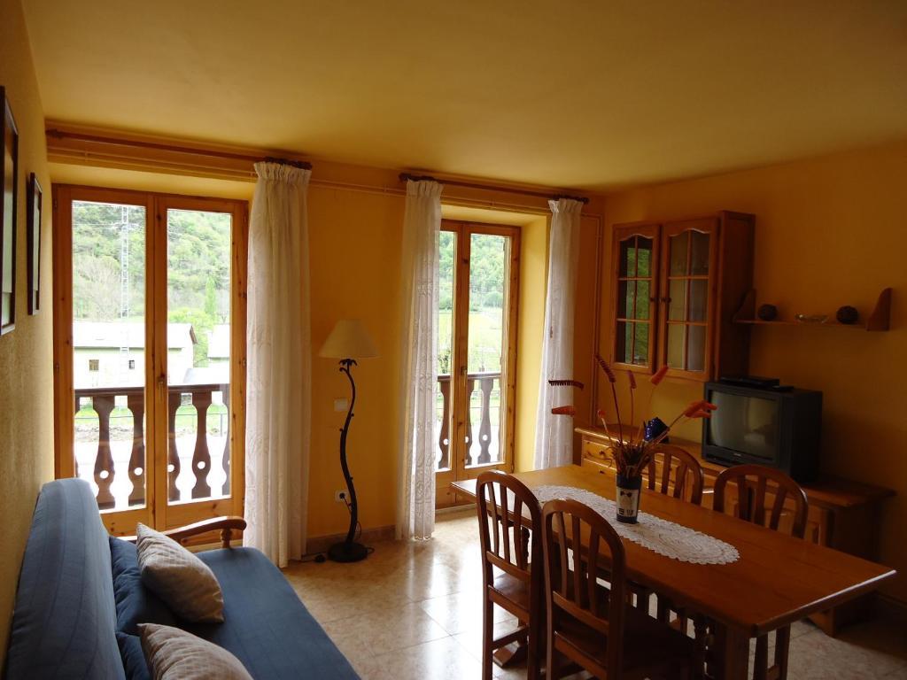 Apartaments La Llucana Barruera Oda fotoğraf